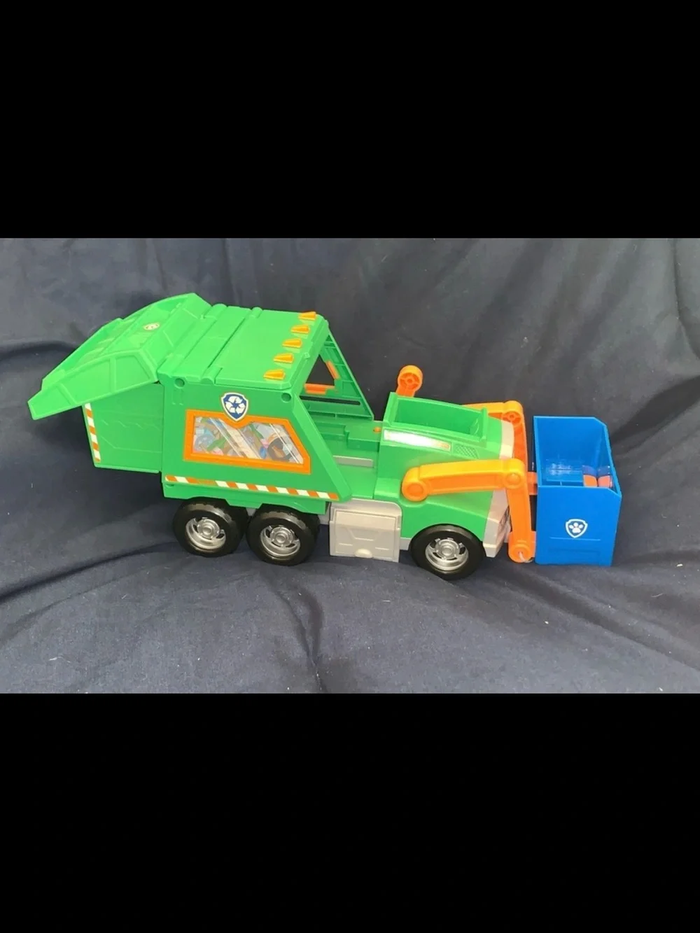 Paw Patrol Rocky Recycling Truck Garbage Vehicle Spin Master Toy